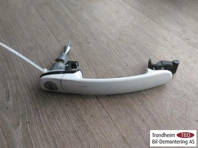 Volkswagen UP!, E-UP! Ajtó külső kilincs, bal