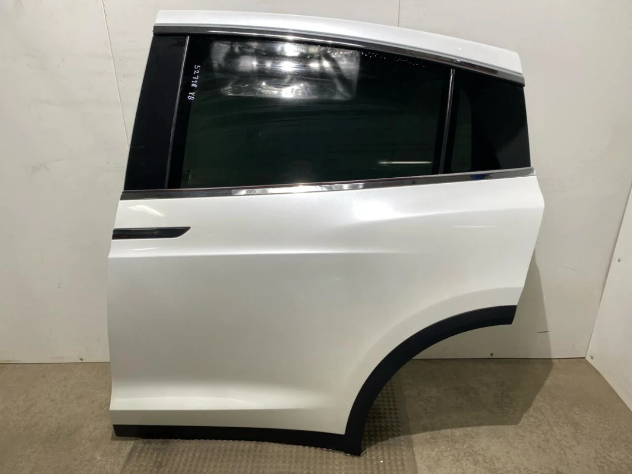 Tesla MODEL X 2016- Ajtó, 4 ajtós, hátsó, bal