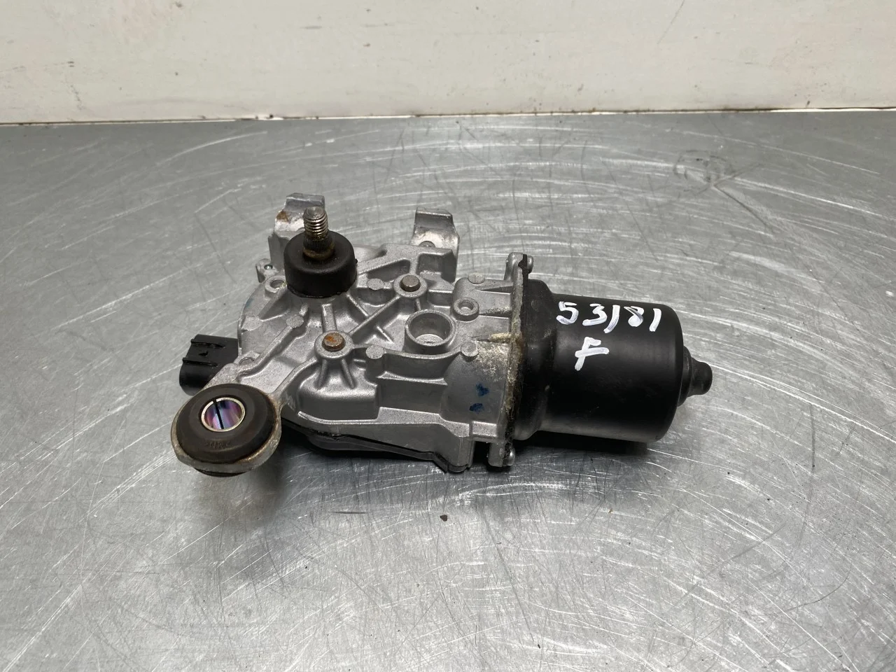 Nissan LEAF 2011-17 Windshield wiper motor
