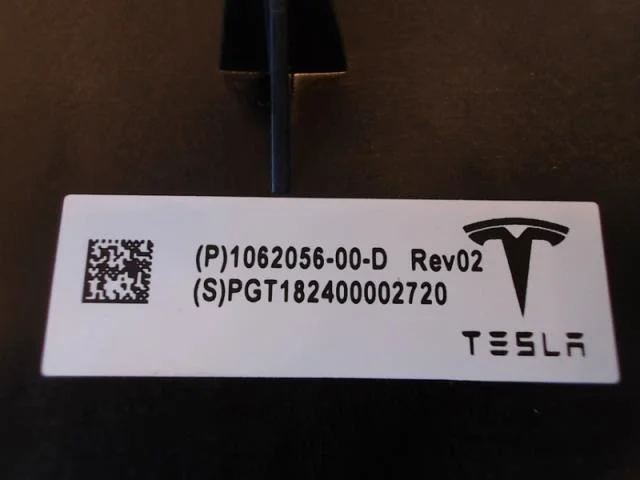 Tesla MODEL X 2016- Control unit, other view 2