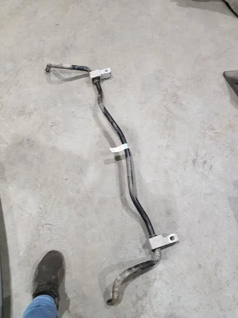 Tesla MODEL S 2013- Front stabilizer bar