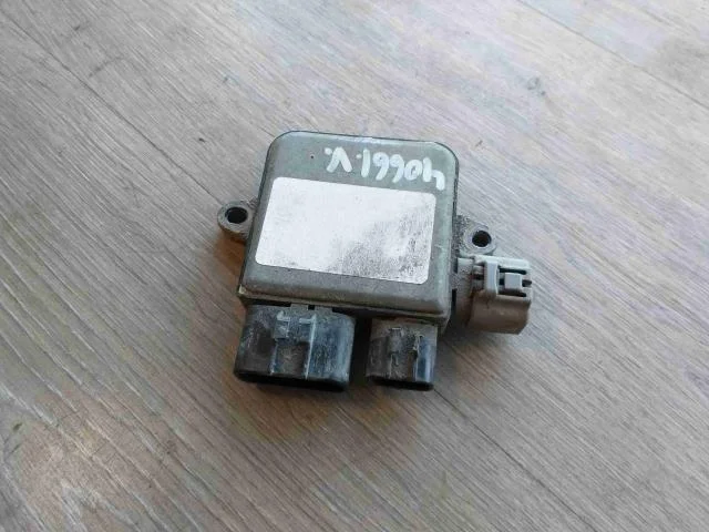 Tesla MODEL S 2013- Hűtőventilátor relé