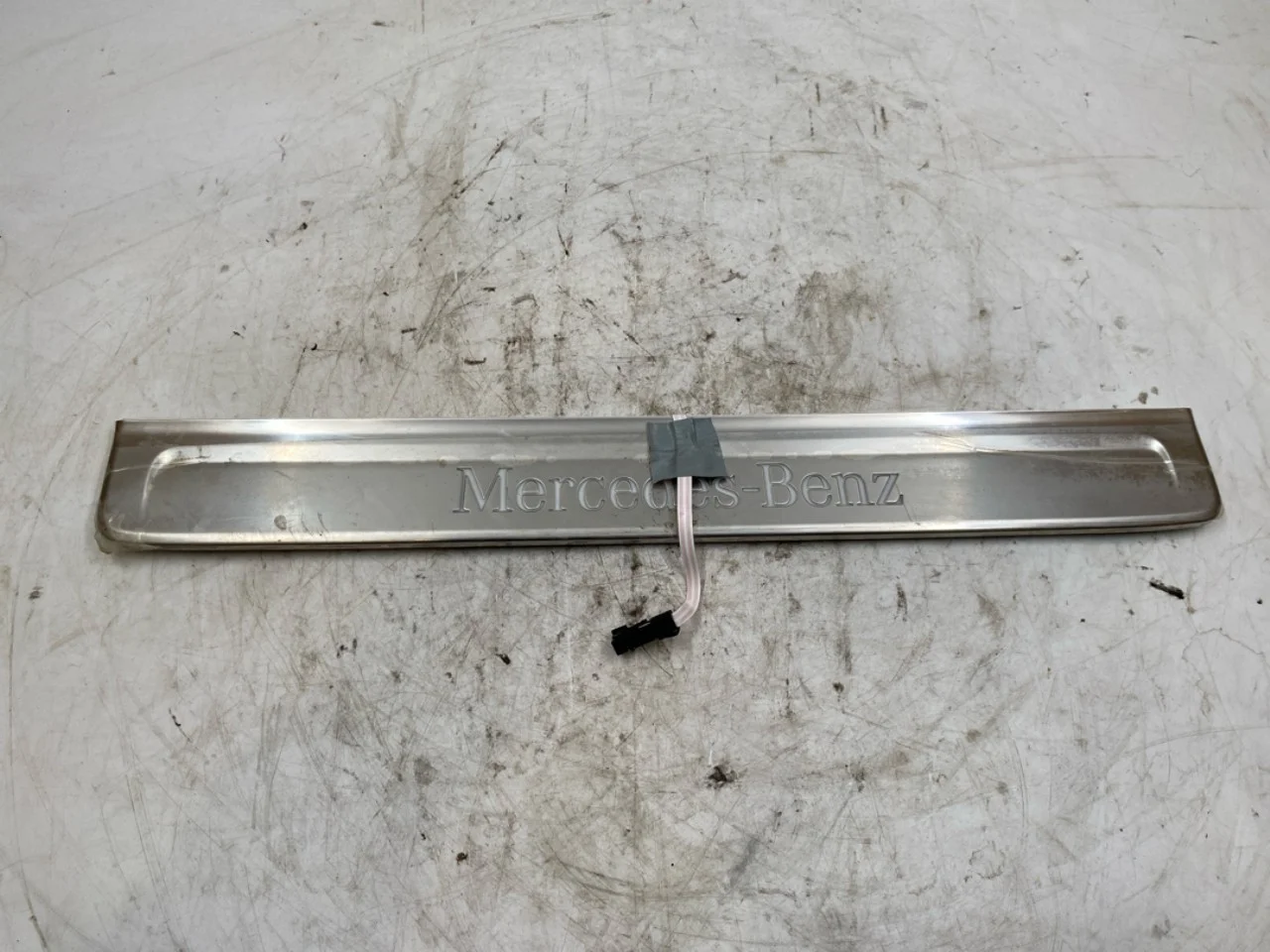Mercedes EQS SUV X296 2022- Trim molding, other