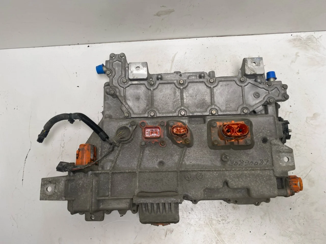 Nissan LEAF 2011-17 Voltage converter, battery view 2