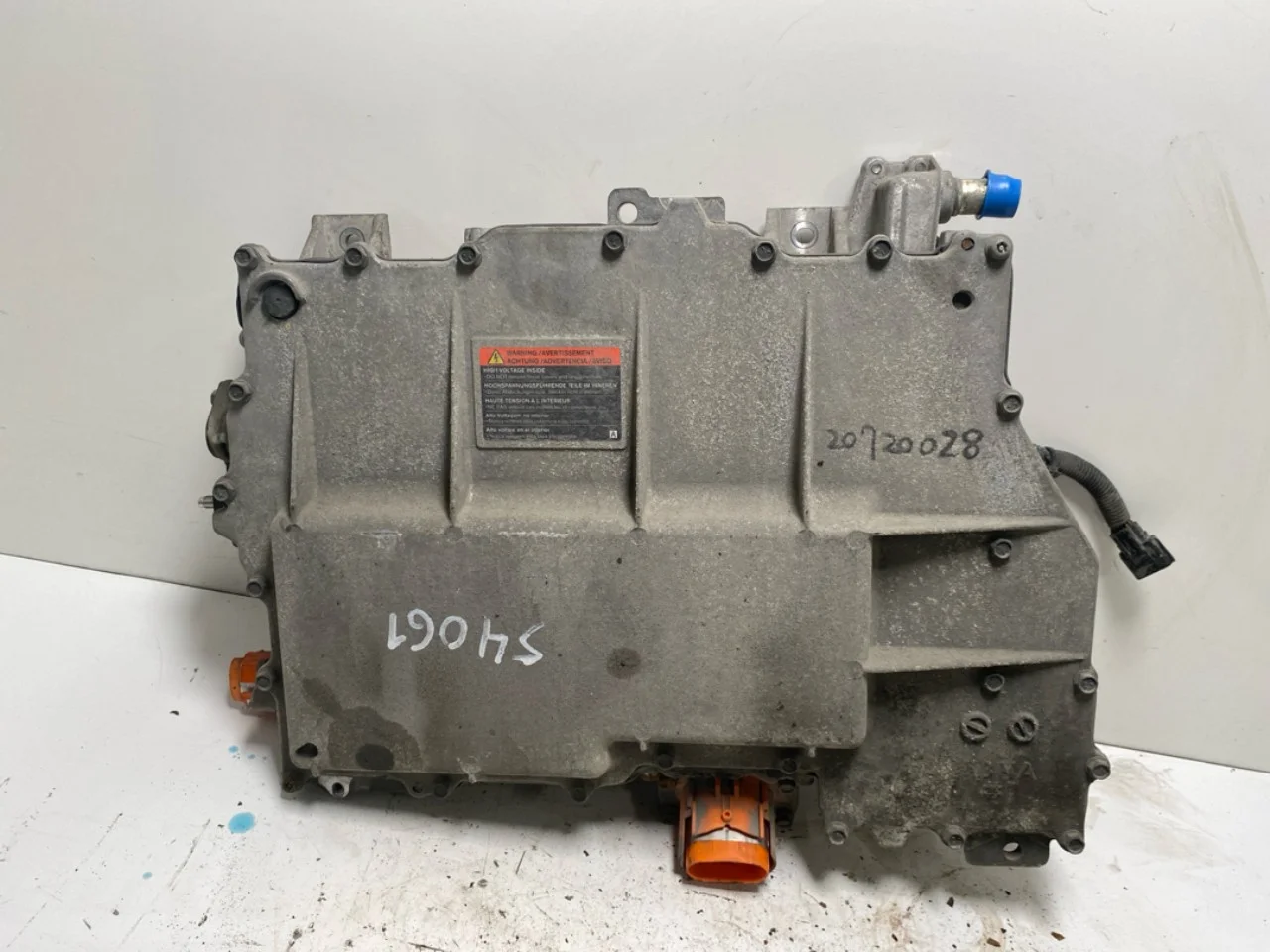 Nissan LEAF 2011-17 Voltage converter, battery view 4