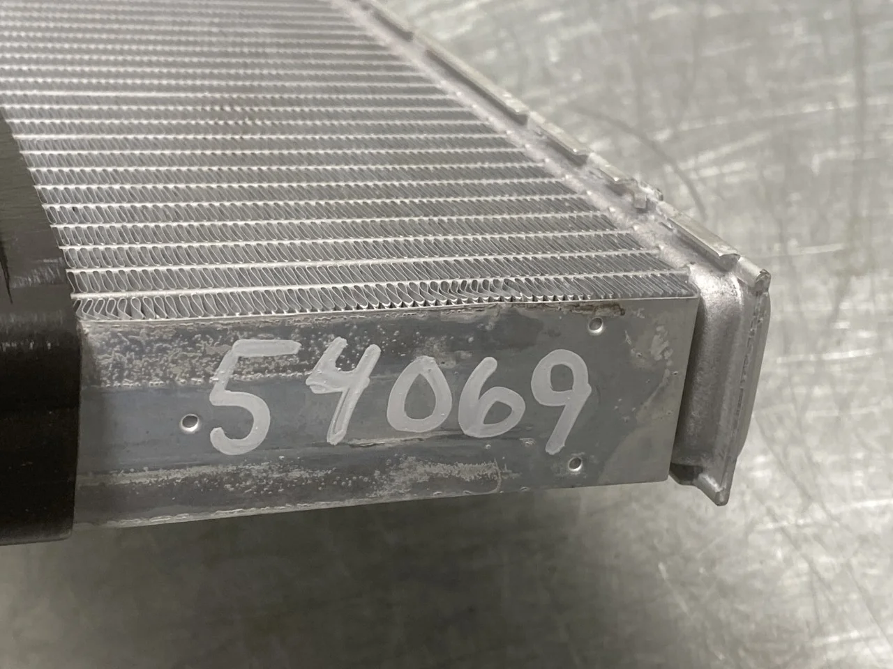 BMW I4 G26 2021-> Radiator încălzire, fără climatizare vedere 4