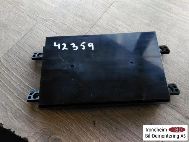 Tesla MODEL S 2013- Vezérlőegység, egyéb nézet 2