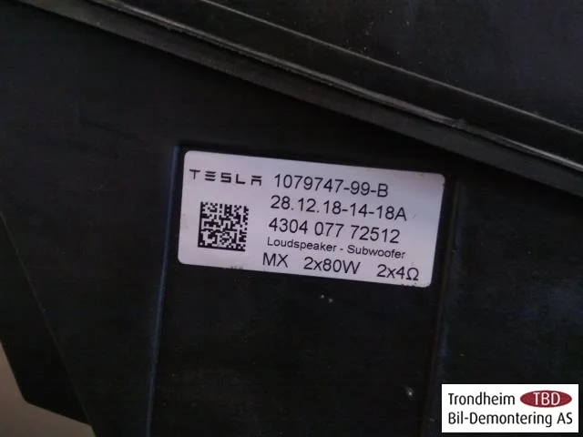 Tesla MODEL 3 2017--> Difuzor vedere 3