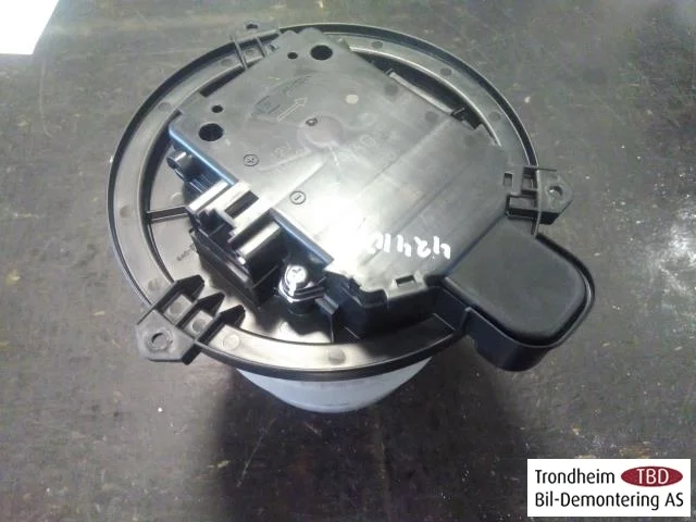 Lexus IS 250/350 2014-20 Fűtésventilátor motor nézet 2