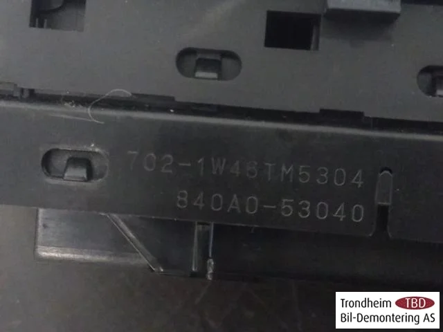 Lexus IS 250/350 2014-20 Ablakemelő kapcsoló nézet 3
