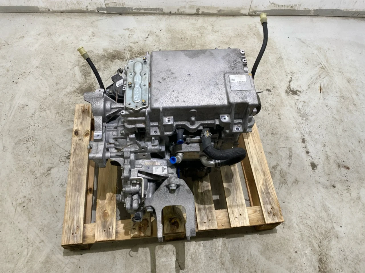 Nissan ARIYA 2021- Motor electric față