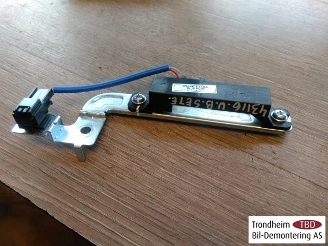 Kia SOUL 2009- Amplificator antenă