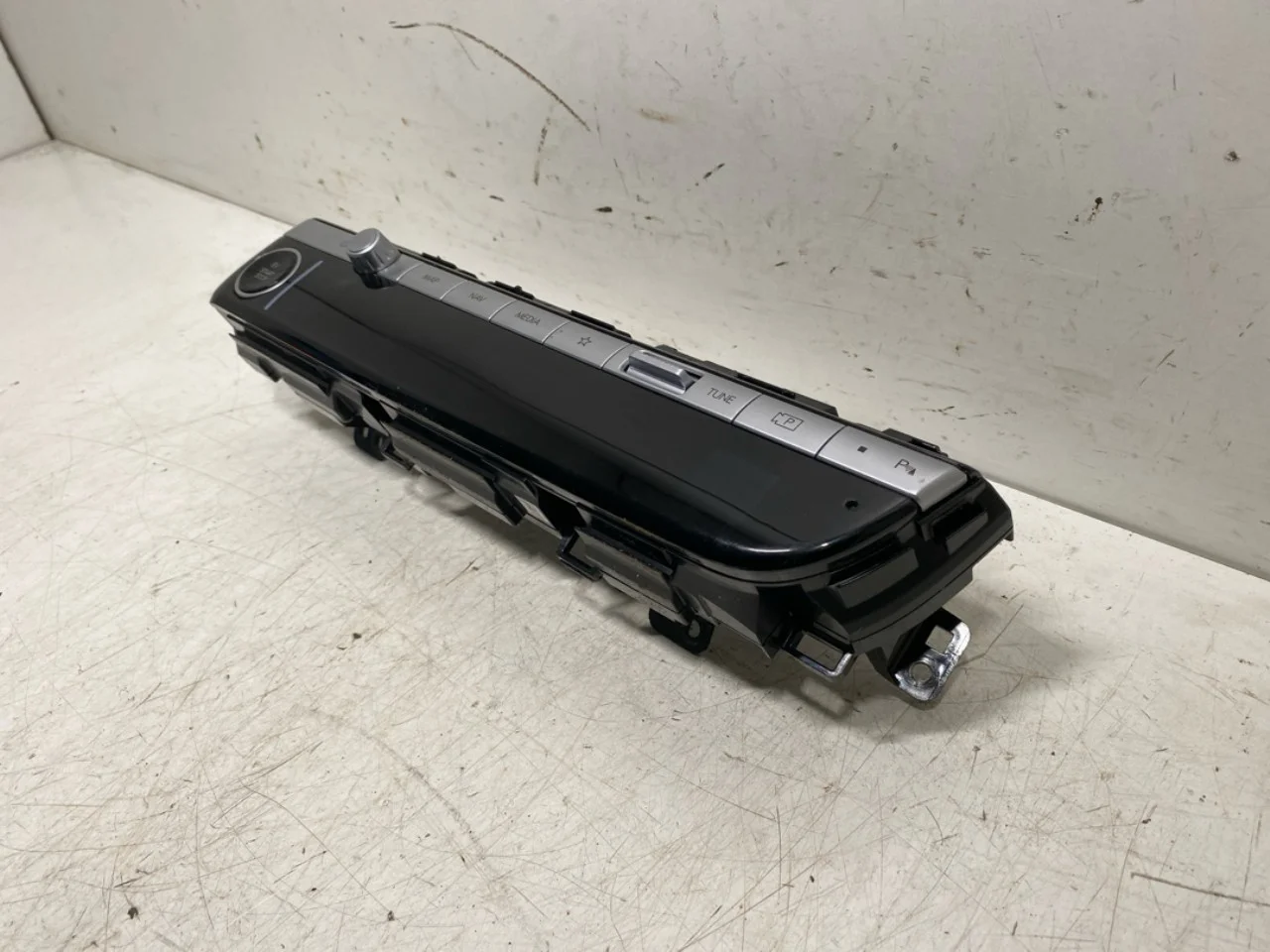 Hyundai IONIQ 5 NE 2022- Heater control unit view 3