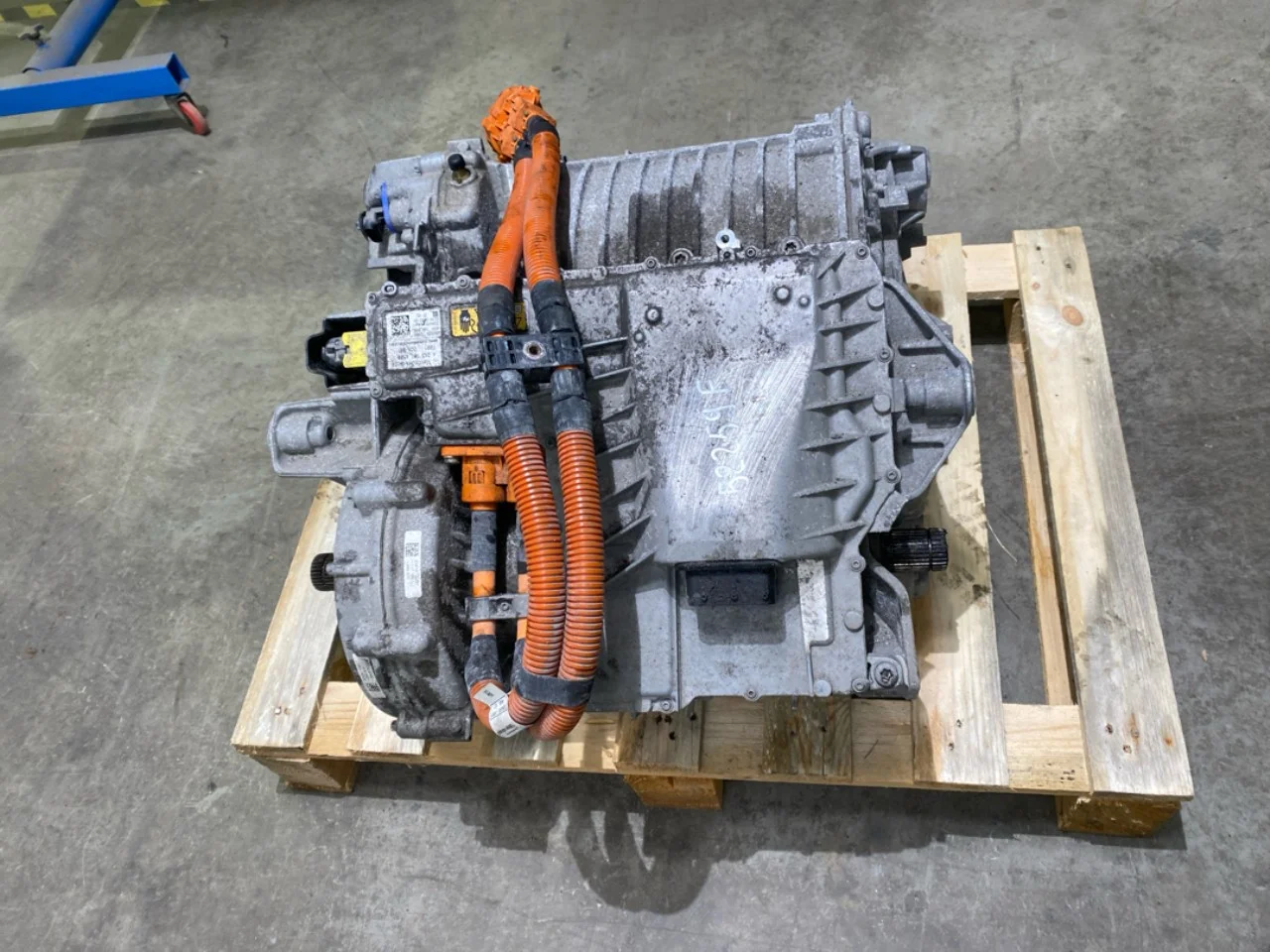 Mercedes EQB X243 2022- Elektromos motor, első nézet 3