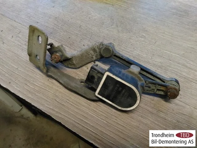 Mercedes B 180-200 W246/W242 2012-19 Szintszabályzó / légrugó érzékelő