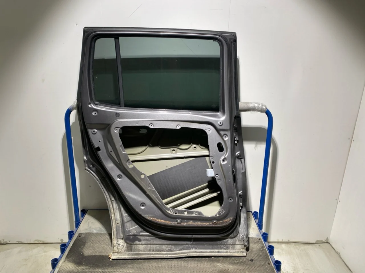 Mercedes EQB X243 2022- Ajtó, 4 ajtós, hátsó, bal nézet 4