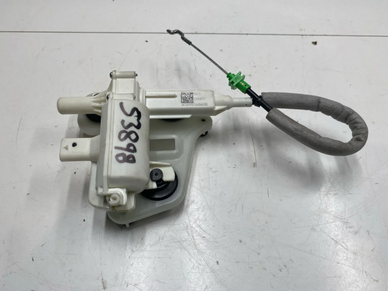 Mercedes EQC 2020- Central locking motor, tailgate