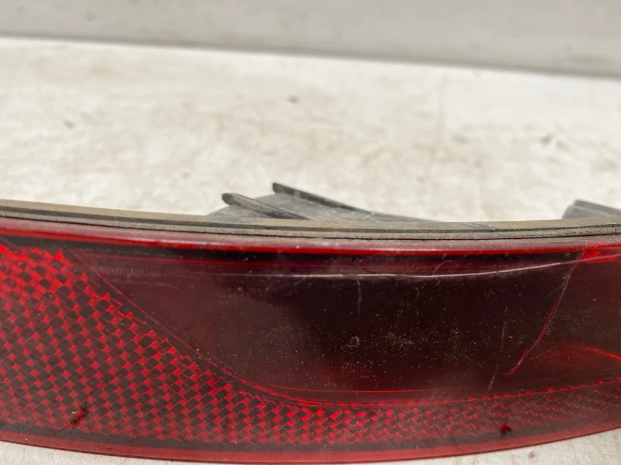 Polestar 2 2020- Right tail light view 4