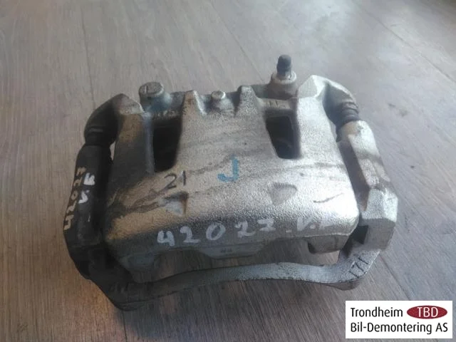 Nissan LEAF 2017-24 Front left brake caliper