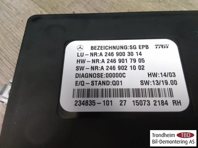 Mercedes B 180-200 W246/W242 2012-19 Vezérlőegység, elektromos kézifék (EPB) nézet 3