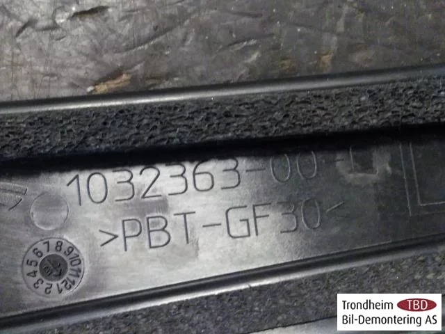 Tesla MODEL X 2016- Body shell view 3