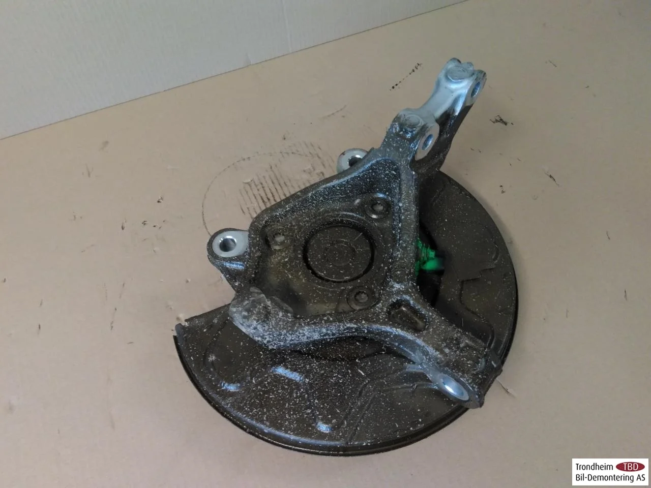 Mg MG4 EH32 2023- Stub axle carrier, left front