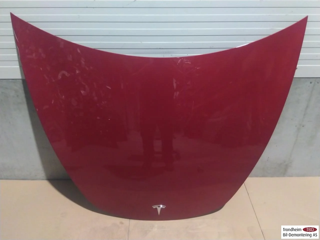 Tesla MODEL 3 2017--> Bonnet