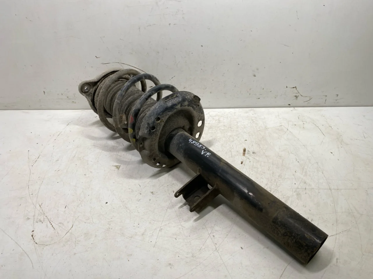 Mercedes EQA H243 2021- Strut assembly, front left view 3