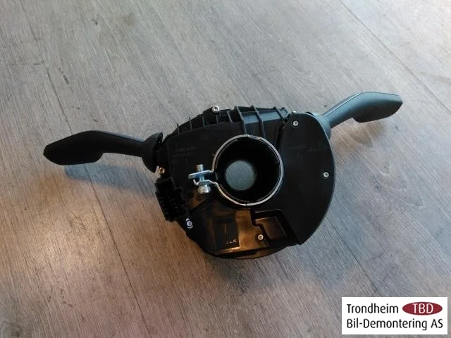 Tesla MODEL 3 2017--> Kormánykapcsolók view 2