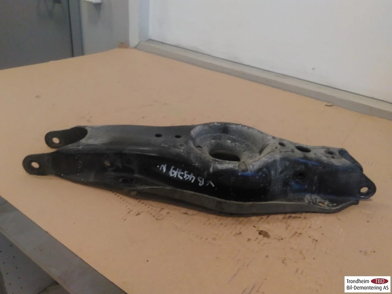 Mercedes EQA H243 2021- Braț suspensie, stânga spate