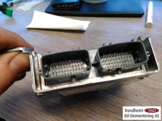 Kia SOUL 2009- Airbag control unit view 3