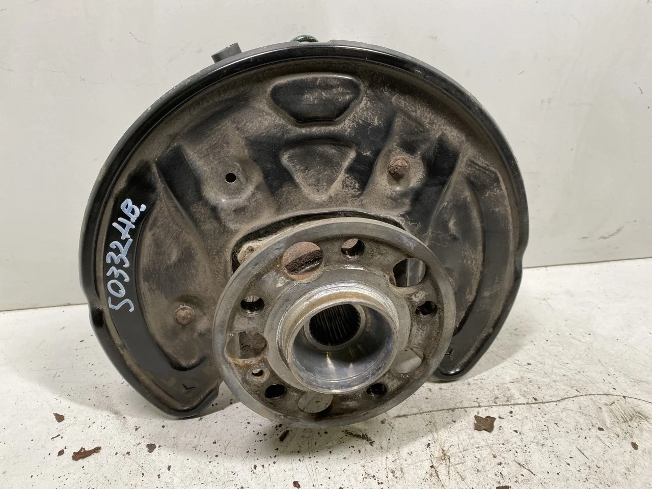 Mercedes EQC 2020- Stub axle carrier, right rear