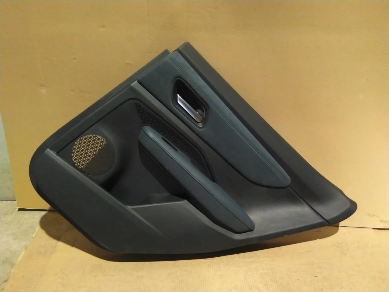 Nissan ARIYA 2021- Door trim panel, right