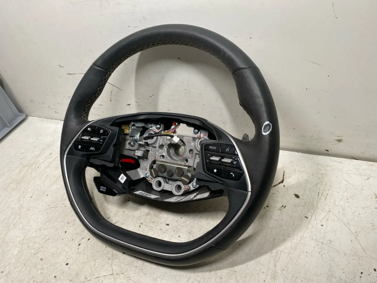 Kia EV6 2022- Steering wheel view 3