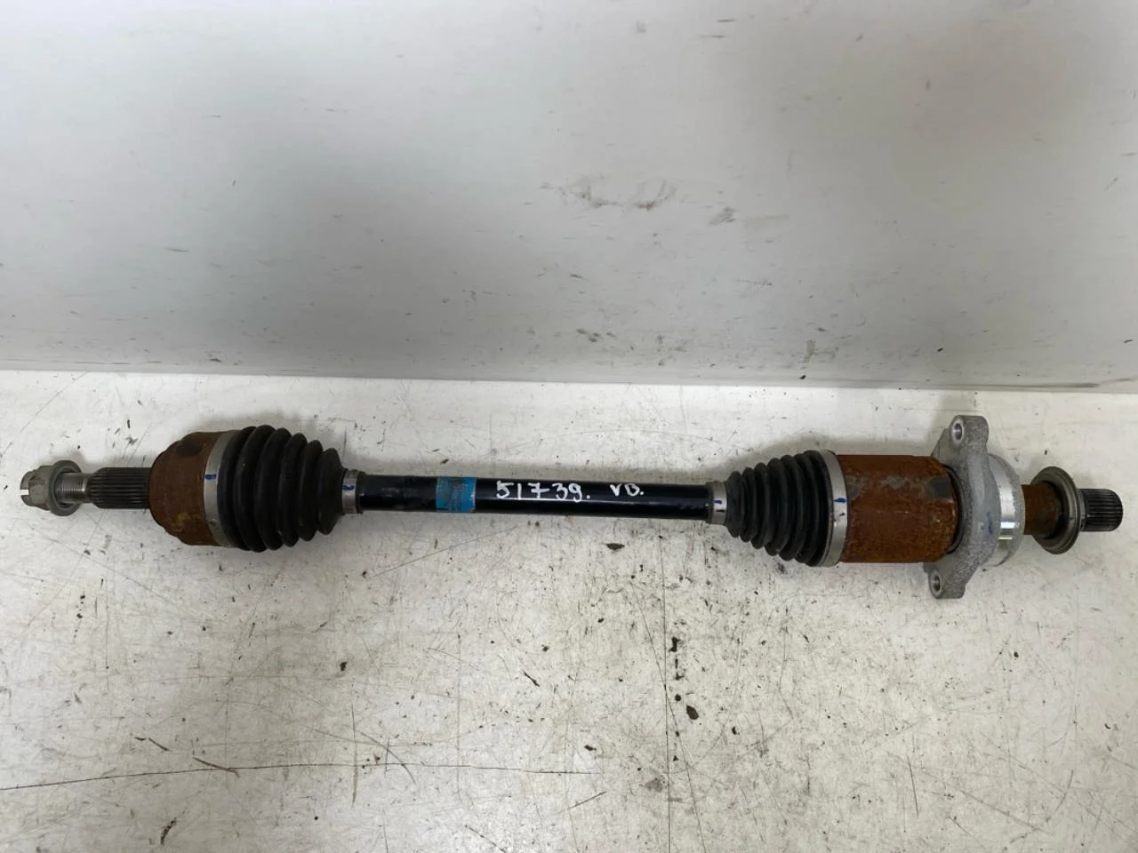 Fisker OCEAN Rear left driveshaft view 4