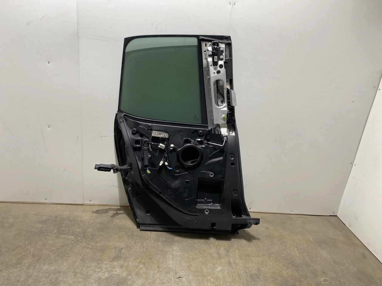 BMW I3 I01 2013-22 Ajtó, 4 ajtós, hátsó, bal nézet 3