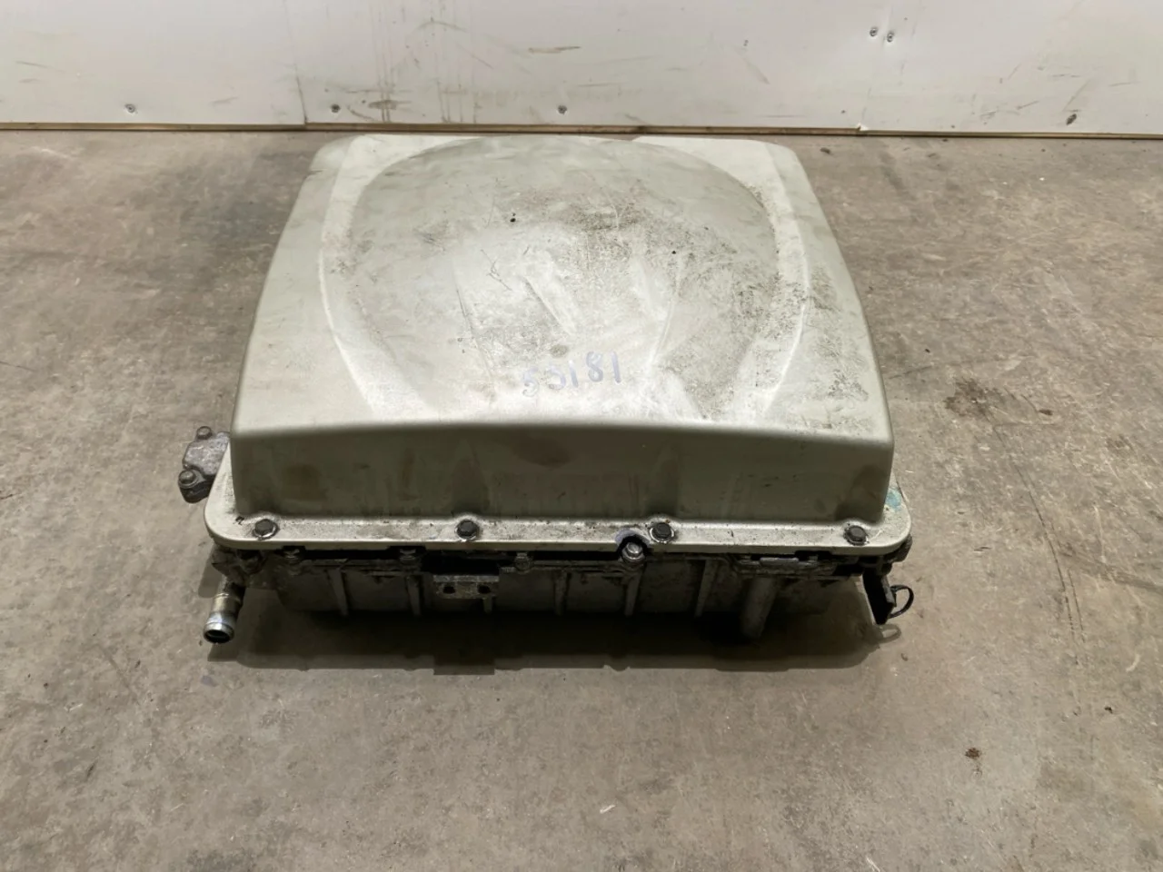 Nissan LEAF 2011-17 Inverter, 12-220V view 2
