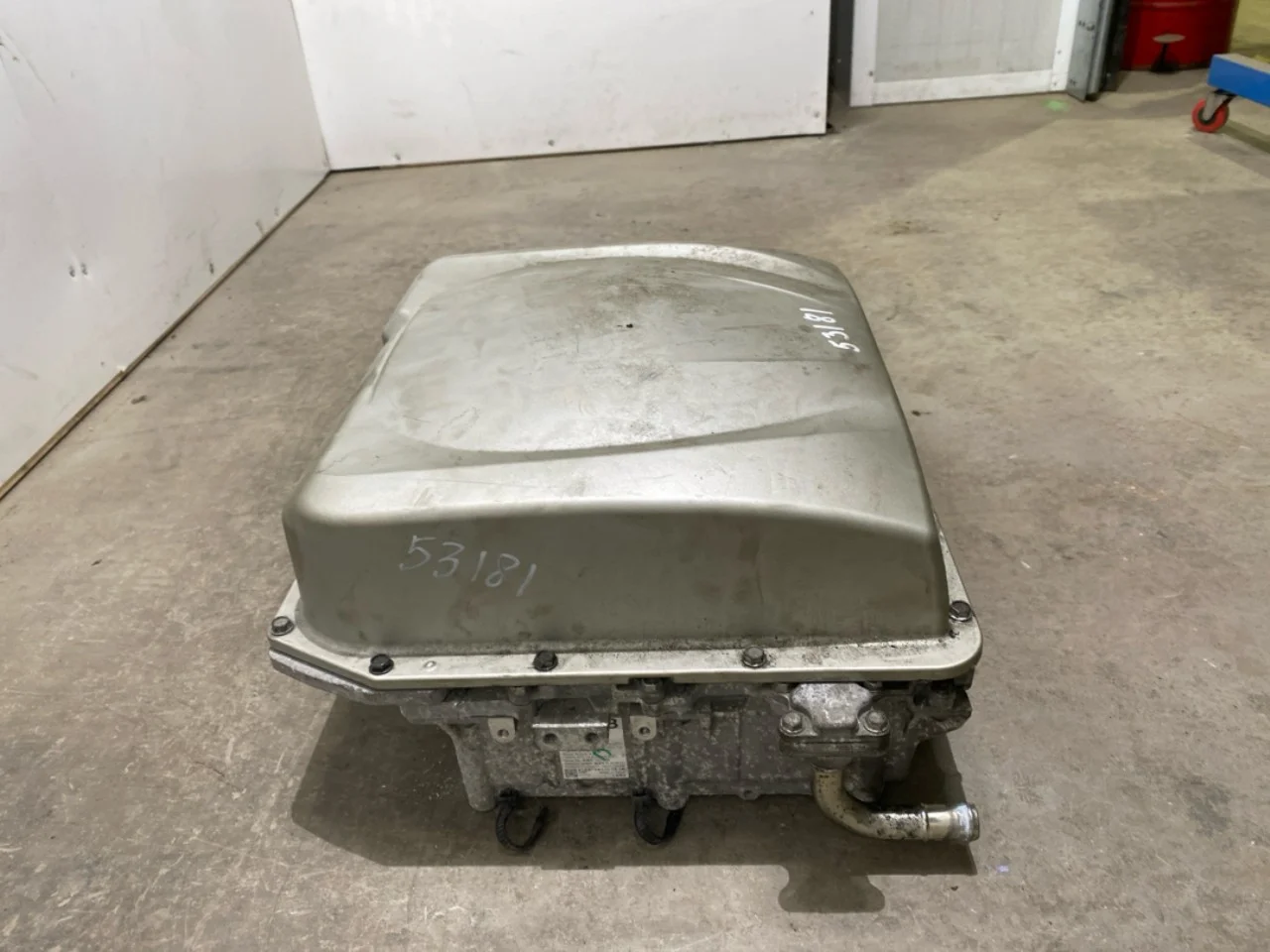 Nissan LEAF 2011-17 Inverter, 12-220V view 3