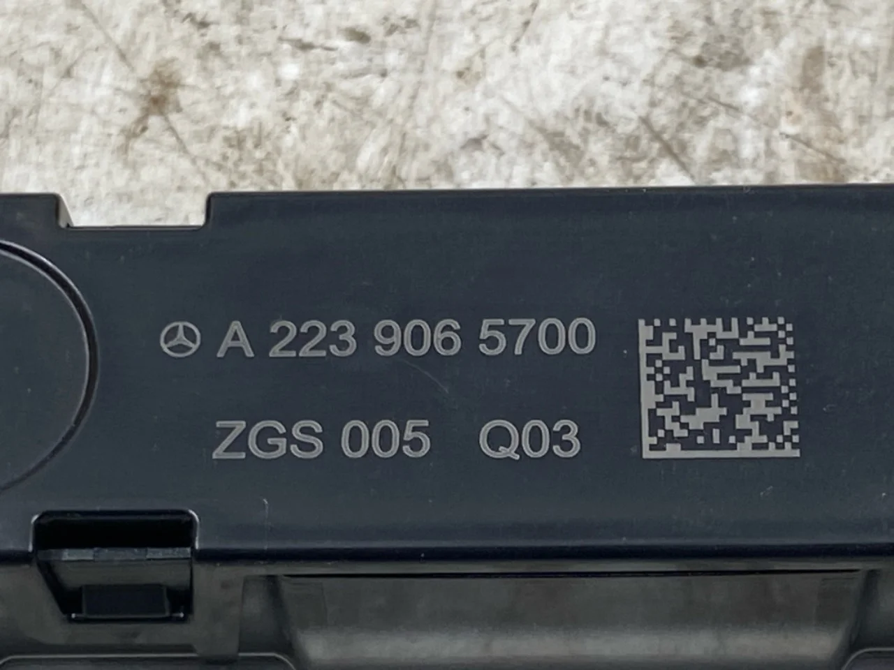 Mercedes EQS SUV X296 2022- Tetővilágítás (belső lámpa) nézet 3