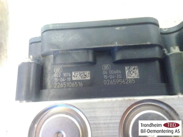 Renault ZOE/E- TECH 2013--> Unitate hidraulică ABS vedere 3