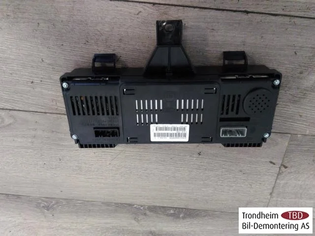 Renault ZOE/E- TECH 2013--> Instrument cluster assembly view 2