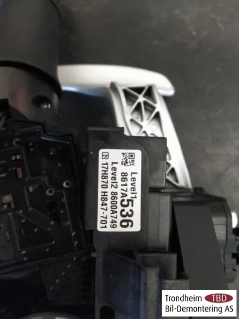 Mitsubishi OUTLANDER 2013-21 Kormánykapcsolók nézet 3