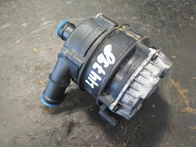 Volkswagen GOLF, E-GOLF VII 2013-20 Circulation pump