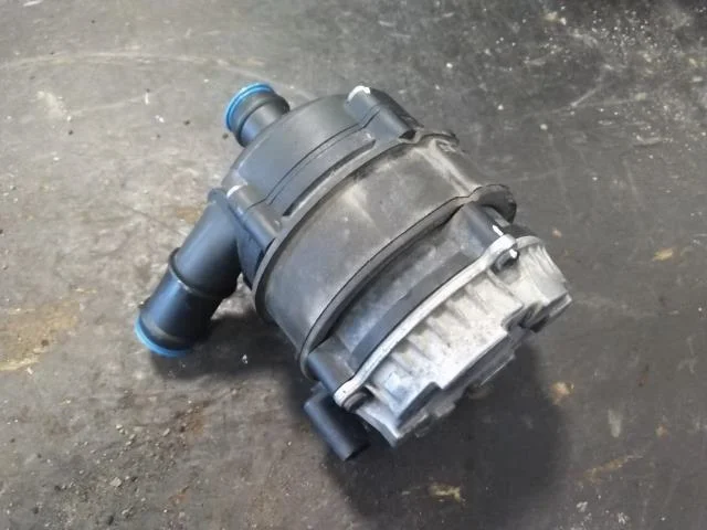 Volkswagen GOLF, E-GOLF VII 2013-20 Circulation pump