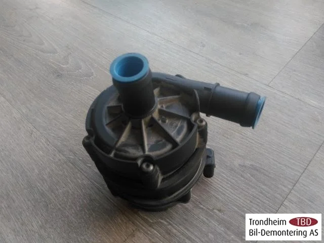 Volkswagen GOLF, E-GOLF VII 2013-20 Circulation pump