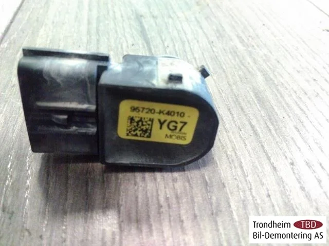 Hyundai KONA / ELECTRIC 2018-23 Front parking sensor view 3