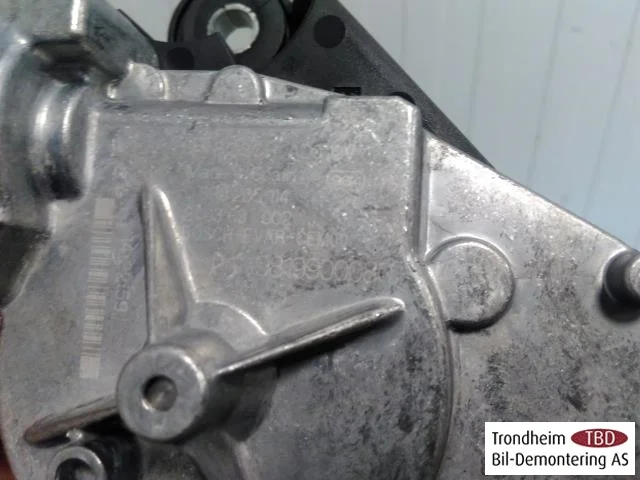 Peugeot 208/E-208 2020-> Ablaktörlő motor, csomagtérajtó nézet 3