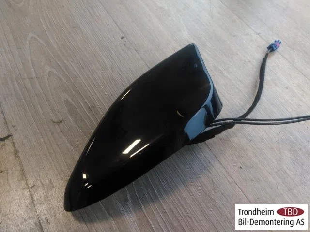 Ford MUSTANG MACH-E 2021- Antenna view 2