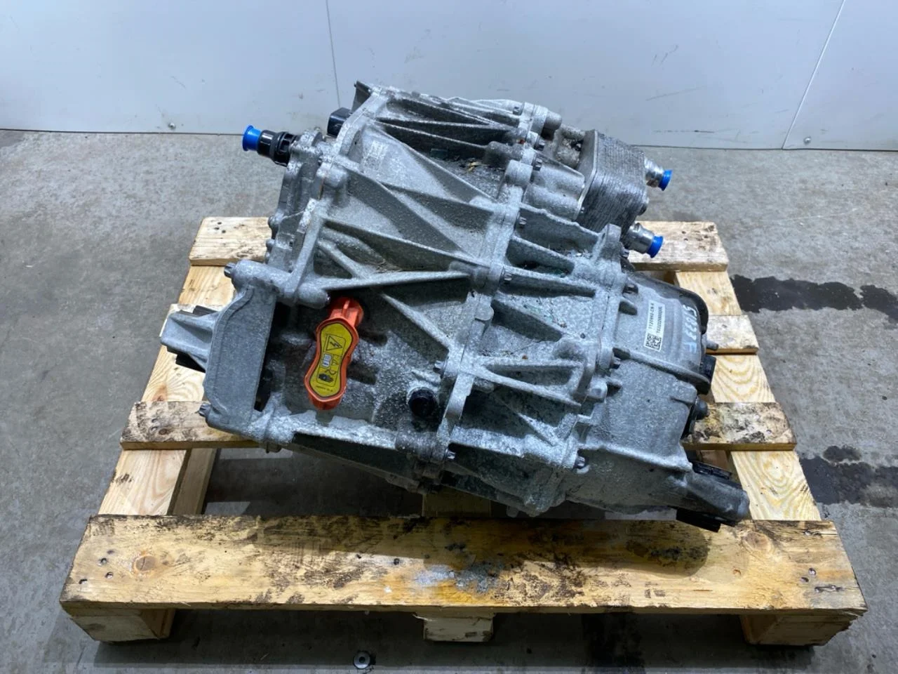 Tesla MODEL 3 2024- Elektromos motor, első