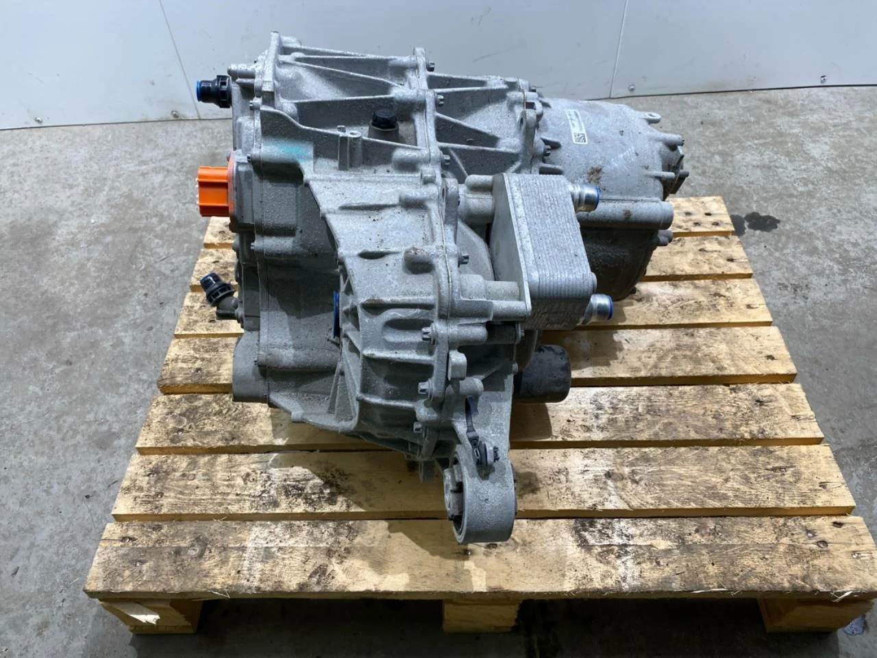 Tesla MODEL 3 2024- Elektromos motor, hátsó